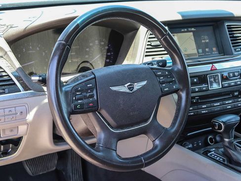 Used 2018 Genesis G80 3.8 RWD image 17
