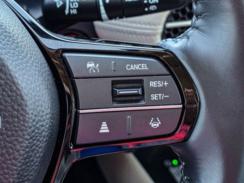 Used 2023 Honda HR-V EX-L image 24