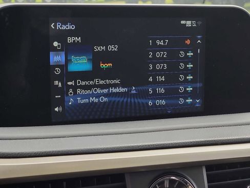 Used 2021 Lexus RX 350L Premium image 17