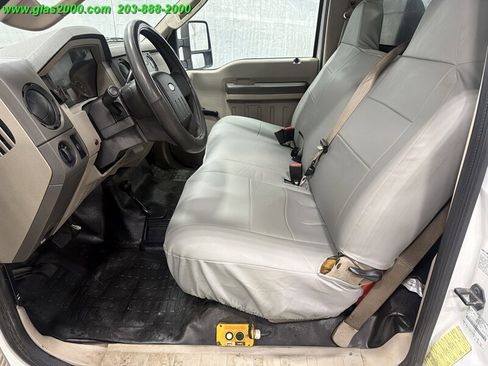 Used 2008 Ford F350 4x4 Regular Cab DRW Super Duty image 18