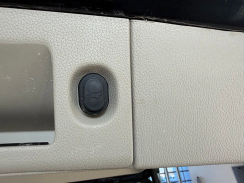 Used 2019 GMC Yukon Denali w/ Denali Ultimate Package image 36