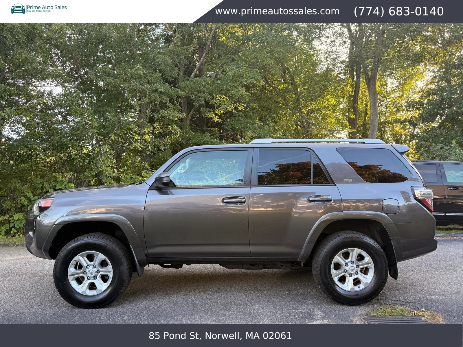 Used 2015 Toyota 4Runner SR5 AWD/4WD image 5