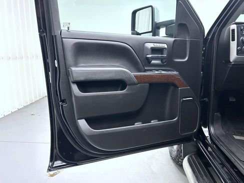Used 2018 GMC Sierra 2500 SLT image 9