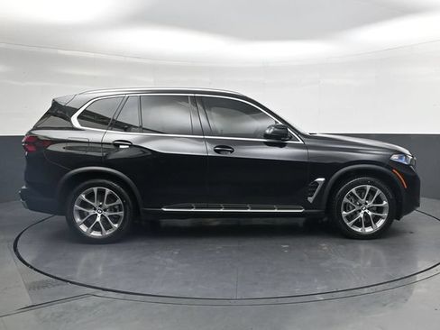 Used 2024 BMW X5 sDrive40i w/ Premium Package RWD image 3