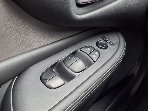 Used 2023 Nissan Murano SV w/ SV Midnight Edition Package image 22