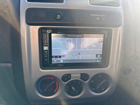 Used 2009 GMC Canyon SLE image 15