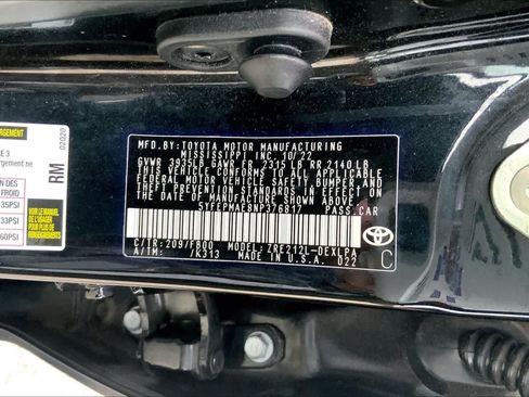 Used 2022 Toyota Corolla LE FWD image 34