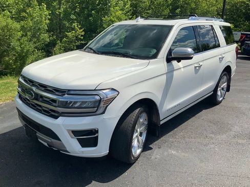 Used 2023 Ford Expedition Platinum AWD/4WD image 11