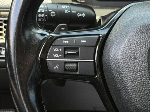 Used 2022 Honda Civic Touring image 13