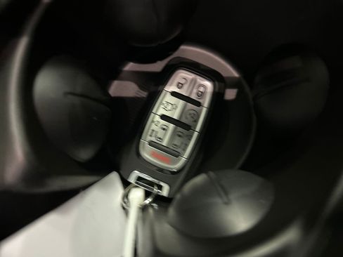 New 2026 Chrysler Voyager LX image 20