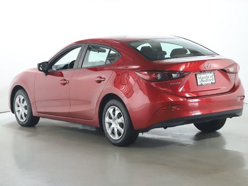 Used 2018 MAZDA MAZDA3 Sport FWD image 41