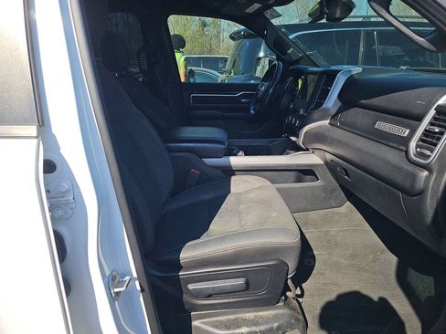 Used 2020 RAM 1500 Big Horn AWD/4WD image 3
