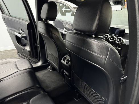 Used 2020 Mercedes-Benz GLB 250 4MATIC image 47