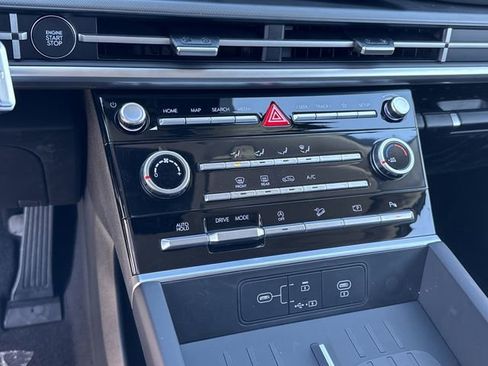 New 2026 Hyundai Santa Fe SE image 31