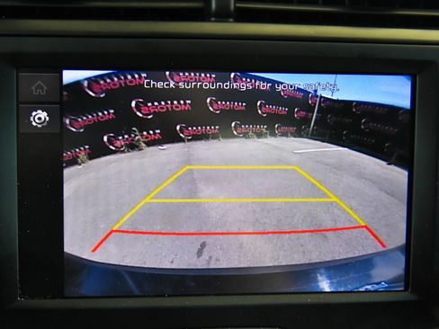 Used 2023 Kia Soul LX image 17