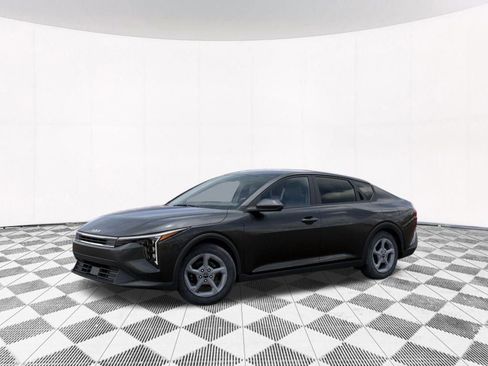 Used 2025 Kia K4 LXS image 4