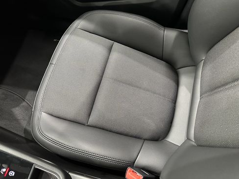 Certified 2024 Porsche Macan image 51