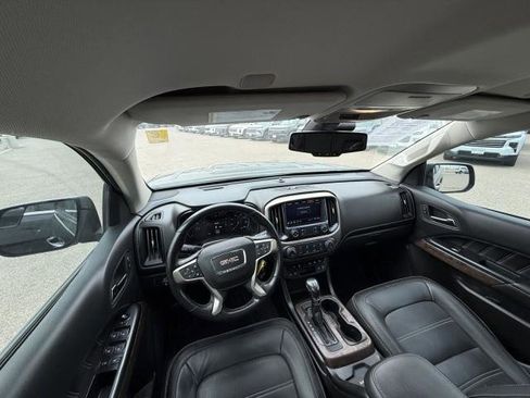 Used 2022 GMC Canyon Denali image 24