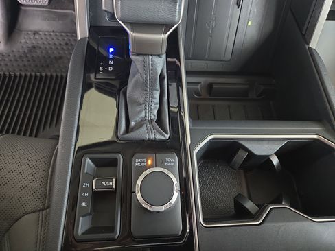 Used 2024 Toyota Tundra Limited image 19