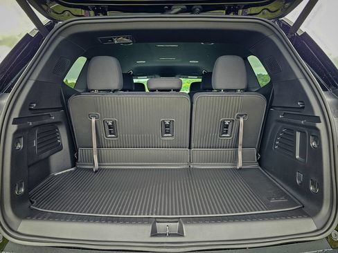New 2026 GMC Acadia Elevation w/ LPO, Floor Liner Package AWD/4WD image 35