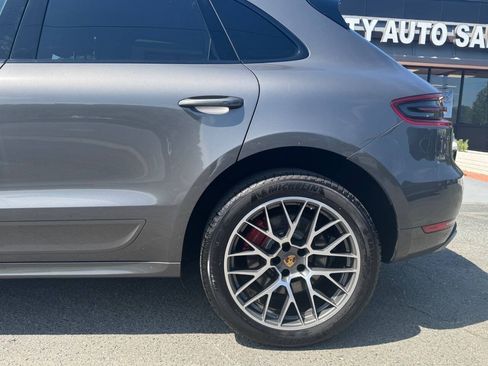 Used 2016 Porsche Macan Turbo w/ Premium Package Plus AWD/4WD image 22