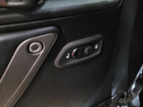 Used 2018 Jeep Wrangler Unlimited Sport S image 27