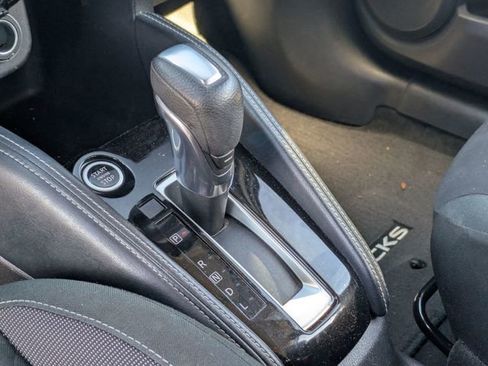 Used 2020 Nissan Kicks SV image 25