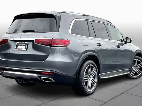 Used 2023 Mercedes-Benz GLS 450 4MATIC image 12
