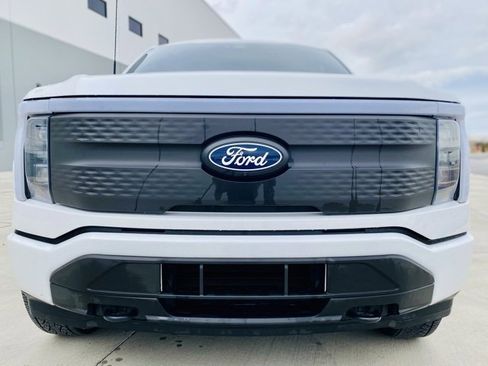 Used 2024 Ford F150 Lightning XLT image 2