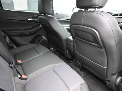 Used 2023 Buick Encore GX Preferred FWD image 25