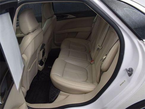 Used 2020 Lincoln MKZ Reserve w/ Elements Package image 17