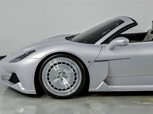 Used 2023 Maserati MC20 Spyder RWD image 7
