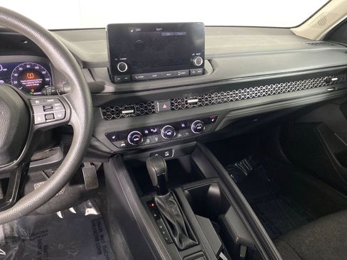 Used 2023 Honda Accord EX image 27