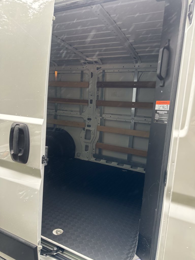 Used 2025 RAM ProMaster 2500 w/ U-Haul Equipment Group FWD image 23