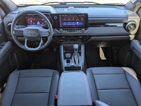 Certified 2025 Chevrolet Colorado Z71 w/ Technology Package image 14