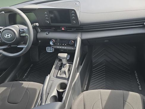 New 2026 Hyundai Elantra Sport FWD image 11