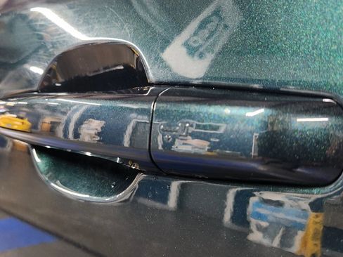 Used 2017 Jaguar F-PACE Premium image 49