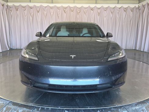 Used 2025 Tesla Model 3 Long Range RWD image 11