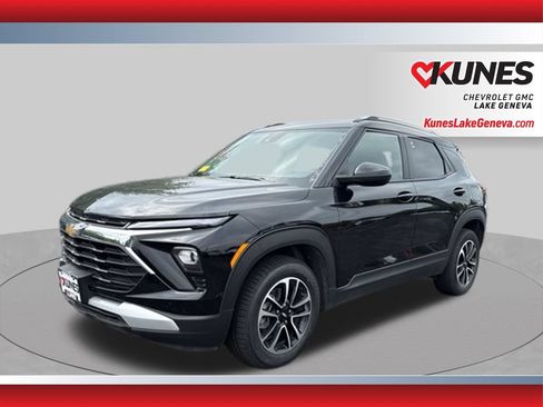 Used 2025 Chevrolet TrailBlazer LT AWD/4WD image 11