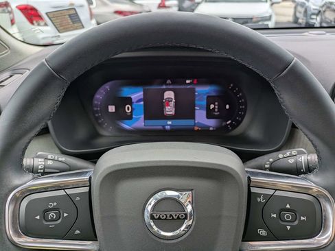 Certified 2023 Volvo XC40 B5 Plus w/ Protection Package Premier AWD/4WD image 37