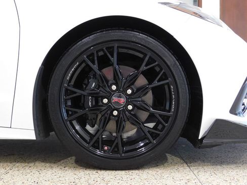 Used 2023 Chevrolet Corvette Stingray Preferred Cpe RWD image 99