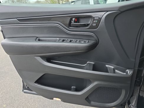 Used 2023 Honda Odyssey Elite image 29