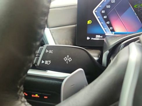 Used 2026 BMW X5 xDrive40i image 44
