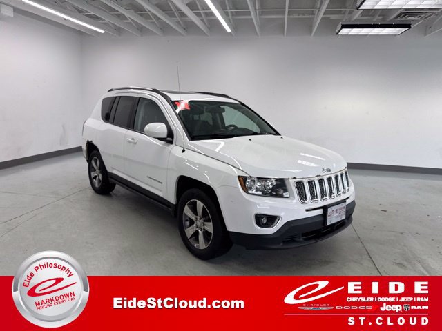 Used 2017 Jeep Compass Latitude AWD/4WD image 1
