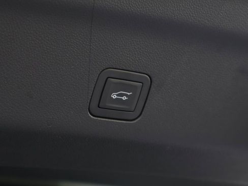 Used 2026 GMC Yukon XL Denali w/ Denali Reserve Package RWD image 32