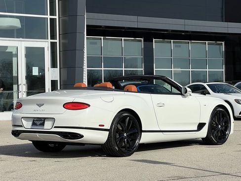 Used 2021 Bentley Continental GT image 11