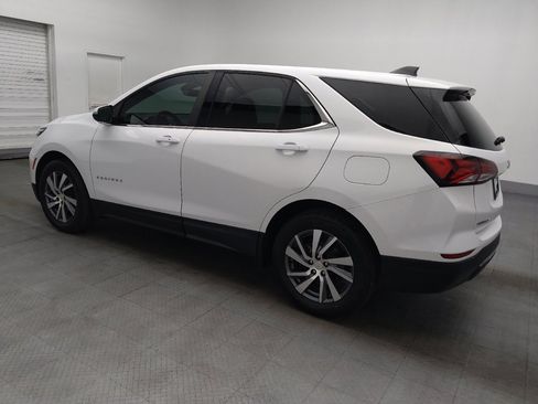 Used 2024 Chevrolet Equinox LT FWD image 3