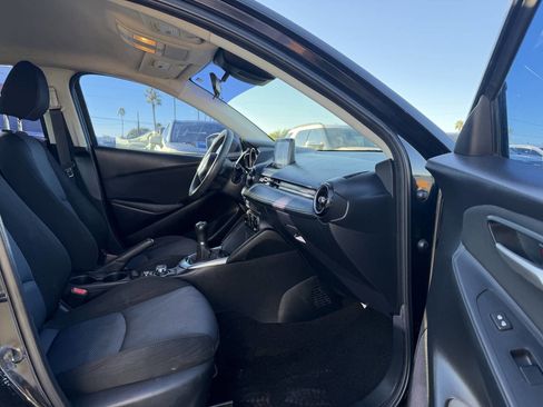 Used 2019 Toyota Yaris LE image 24