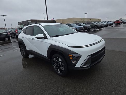 Certified 2025 Hyundai Kona SEL image 4