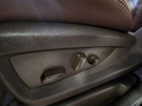 Used 2018 Chevrolet Silverado 1500 High Country image 13